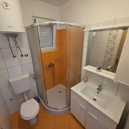 Apartment Petra By Pag Tours Pag Town