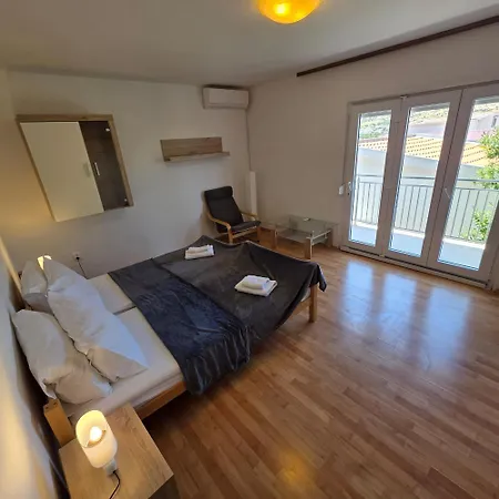 Apartment Petra By Pag Tours Apartment Pag Town