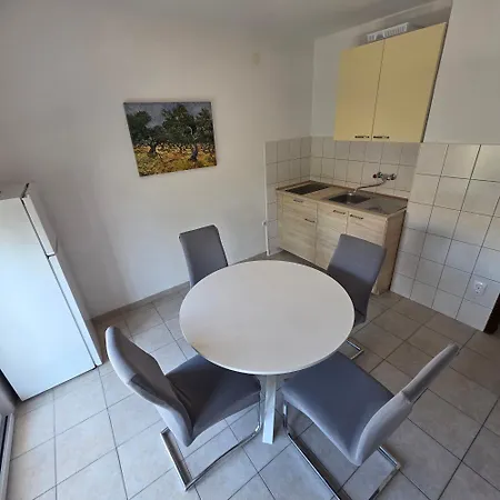 Apartment Petra By Pag Tours