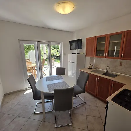 Apartment Apartment Petra By Pag Tours