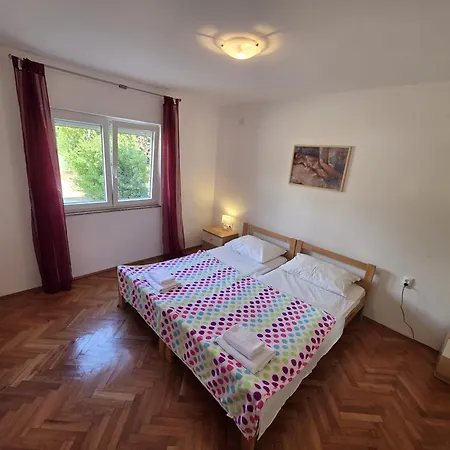 Apartment Petra By Pag Tours