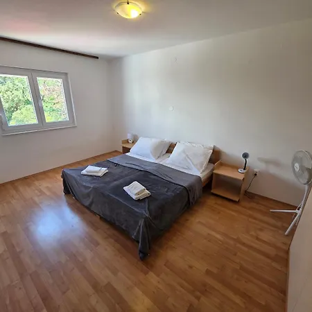 Apartment Apartment Petra By Pag Tours