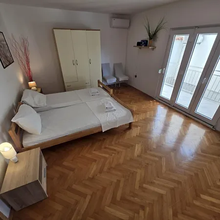 Apartment Petra By Pag Tours Apartment Pag Town