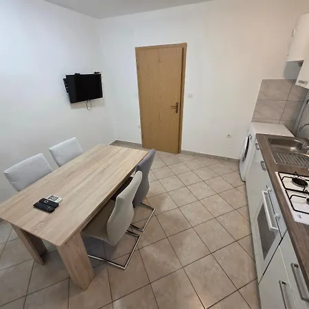 Apartment Petra By Pag Tours Apartment Pag Town