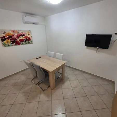 Apartment Apartment Petra By Pag Tours