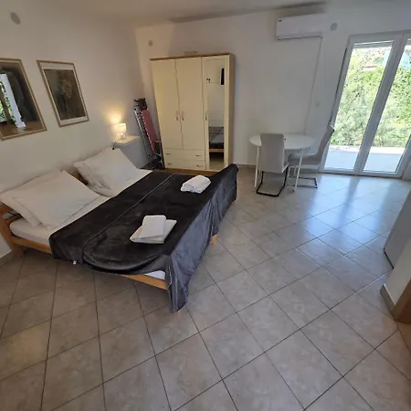 Apartment Petra By Pag Tours Apartment