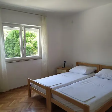 Apartment Petra By Pag Tours