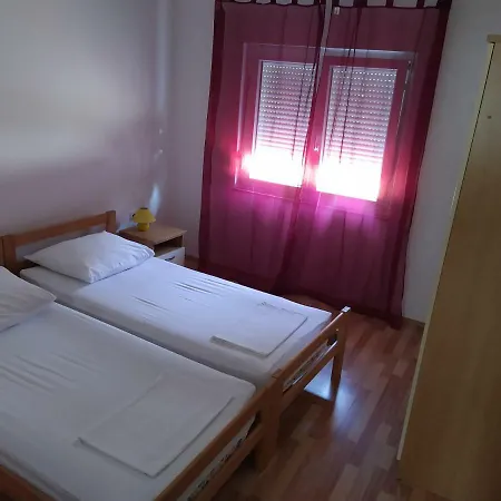 Apartment Petra By Pag Tours * Pag Town