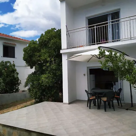 Apartment Petra By Pag Tours * Pag Town