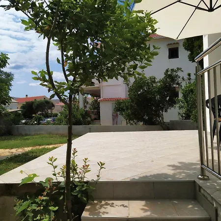 Appartement Petra Pag